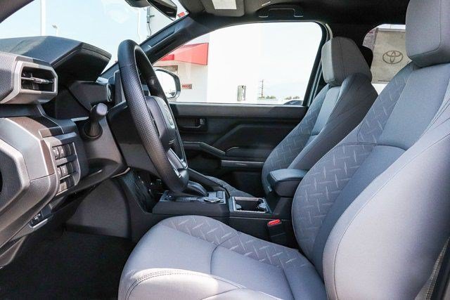 2026 Toyota Tacoma SR5 - Photo 20