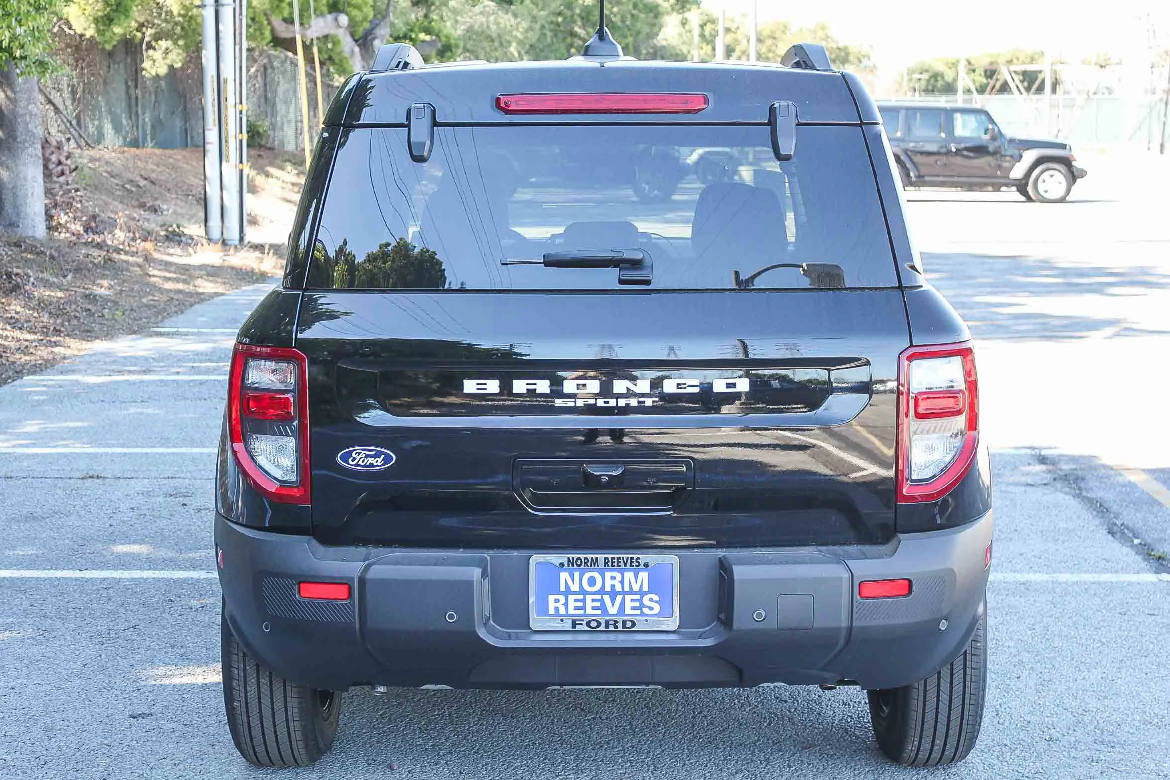 New 2026 Shadow Black Ford Outer Banks® image 7