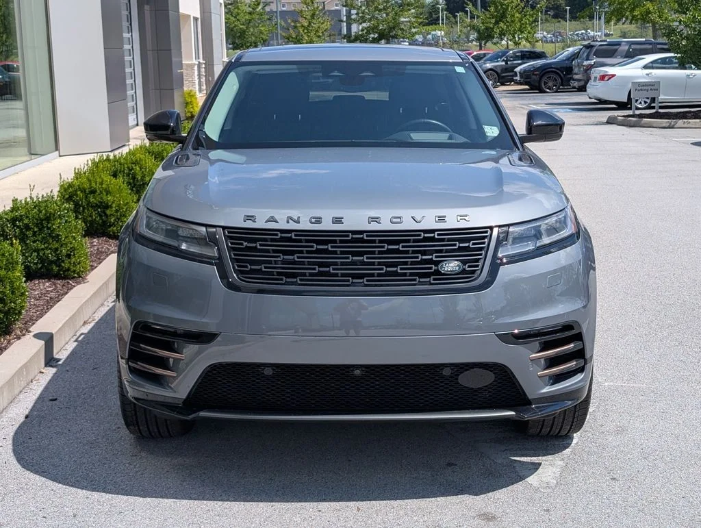 Certified Used 2025 Gray Land Rover Dynamic SE image 10