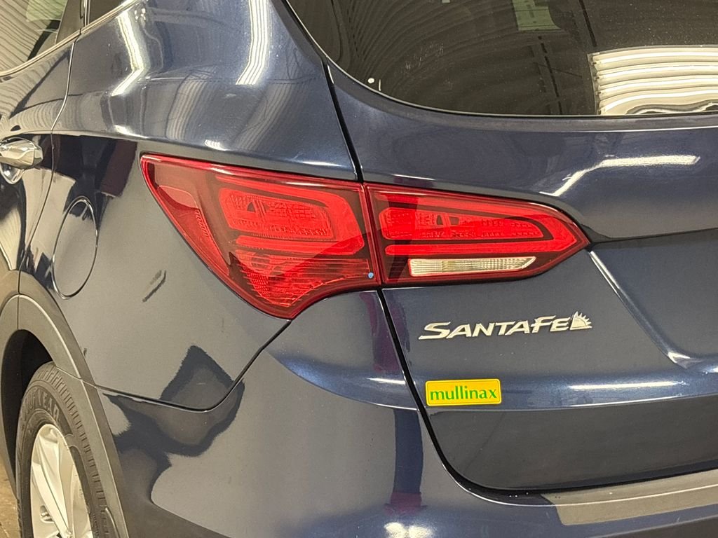 Used 2018 Blue Hyundai 2.0T image 14