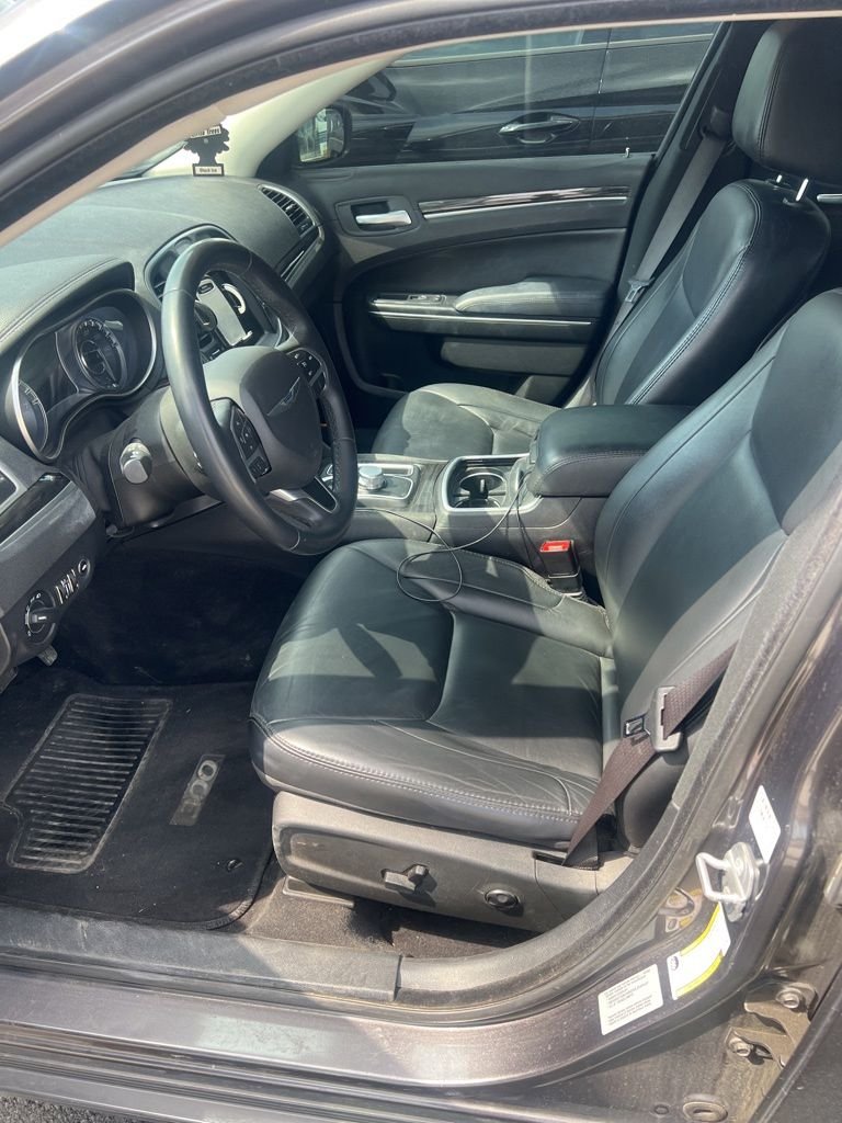 2015 Chrysler 300 Limited V6's photo