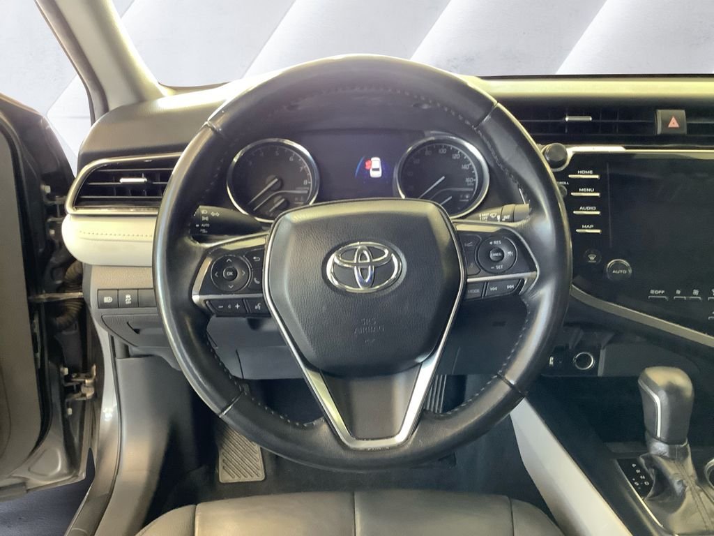 Used 2019 Gray Toyota XLE image 9