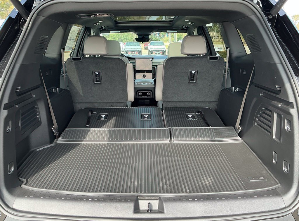 2026 GMC Acadia Elevation - Photo 7