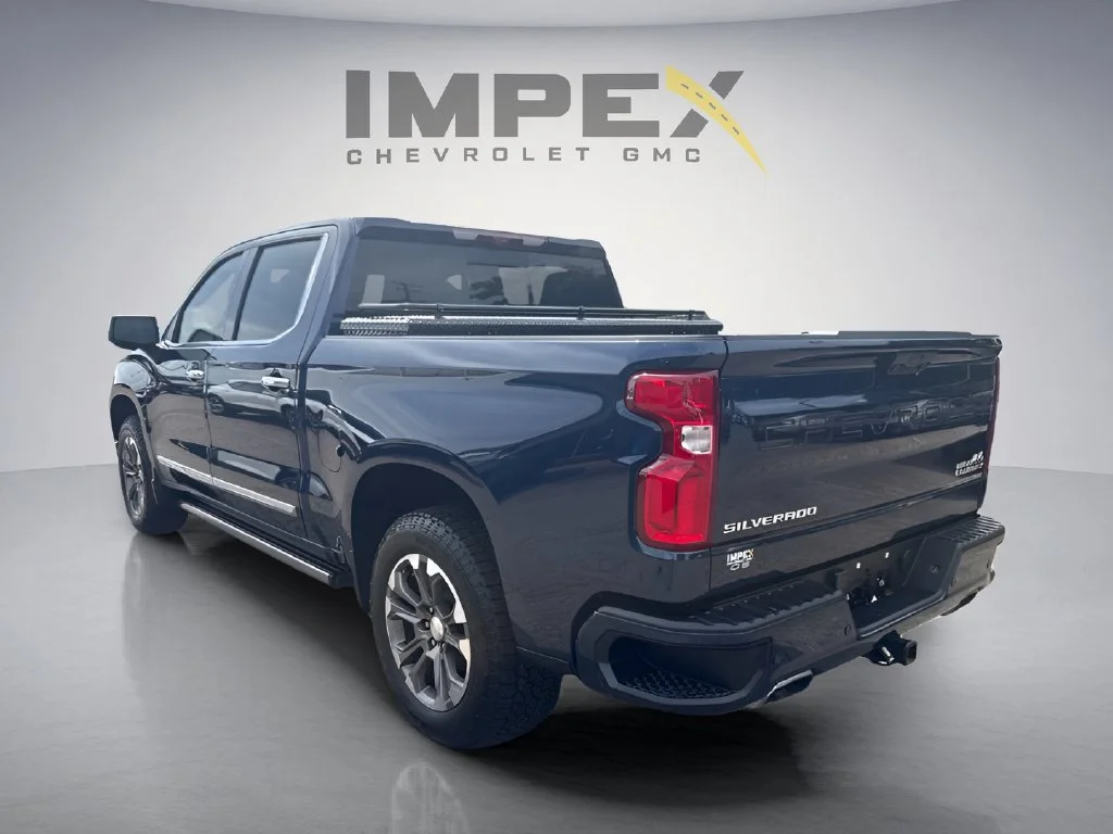 Used 2023 NORTHSKY BLUE METALLIC Chevrolet High Country image 3