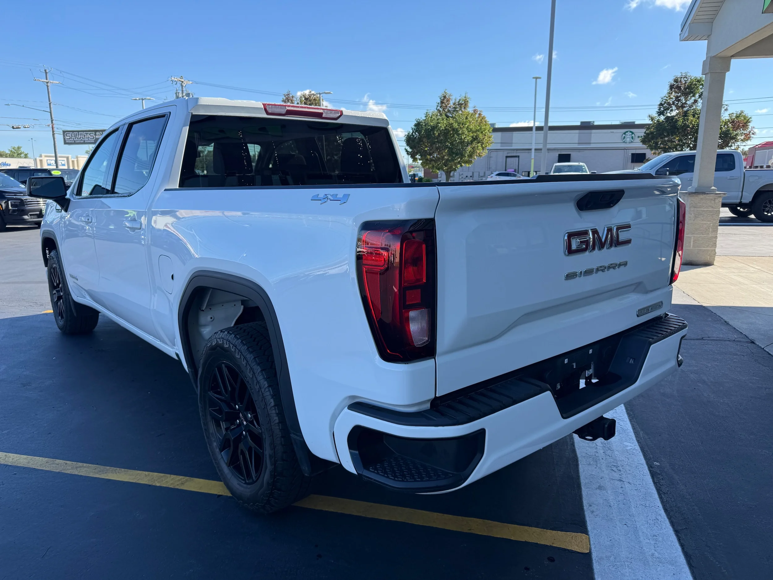 Used 2025 Summit White GMC Elevation image 4