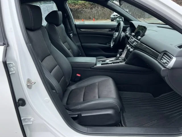 Used 2019 Platinum White Pearl Honda Sport 1.5T image 9
