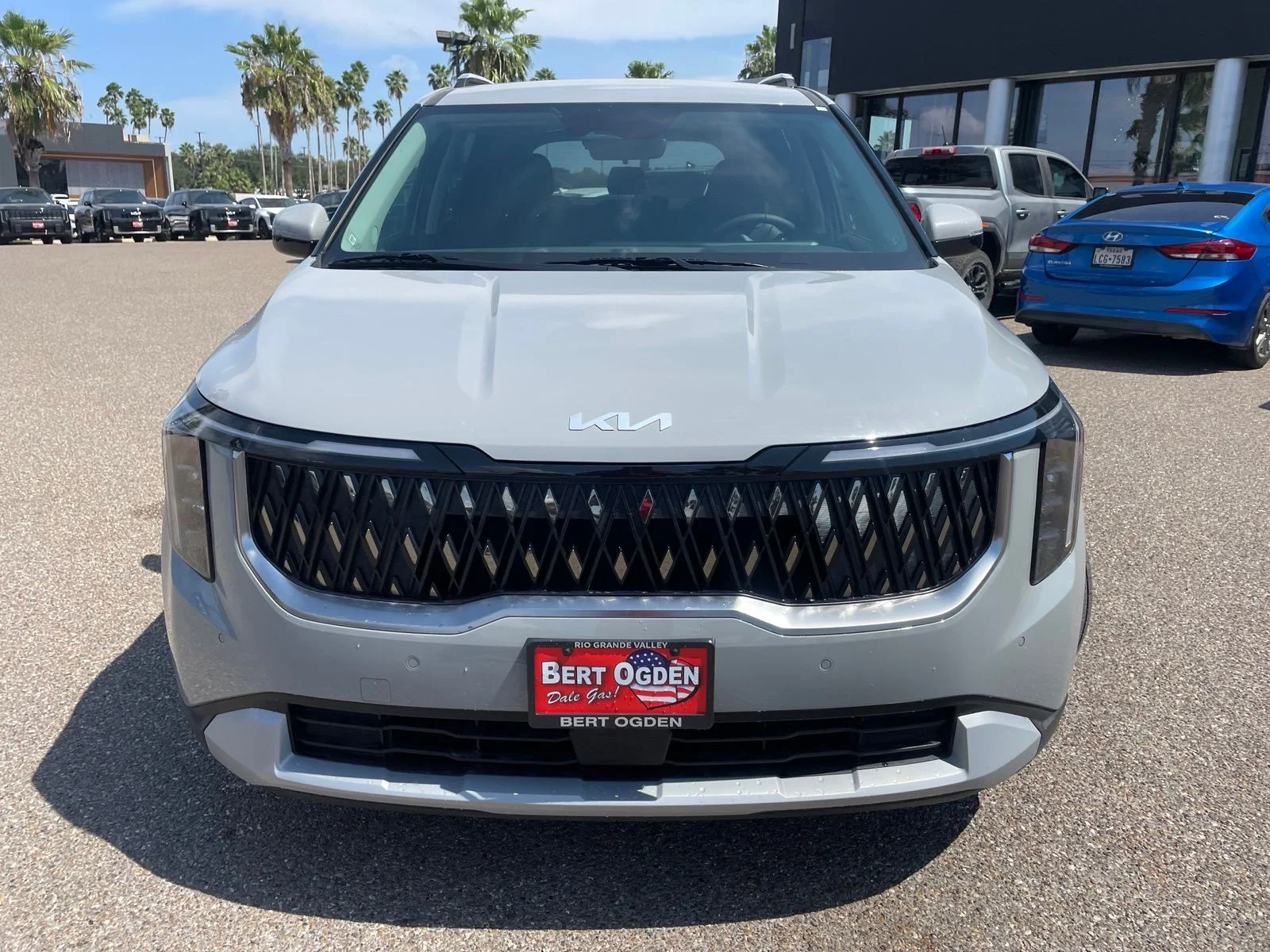 New 2026 White Kia EX image 2