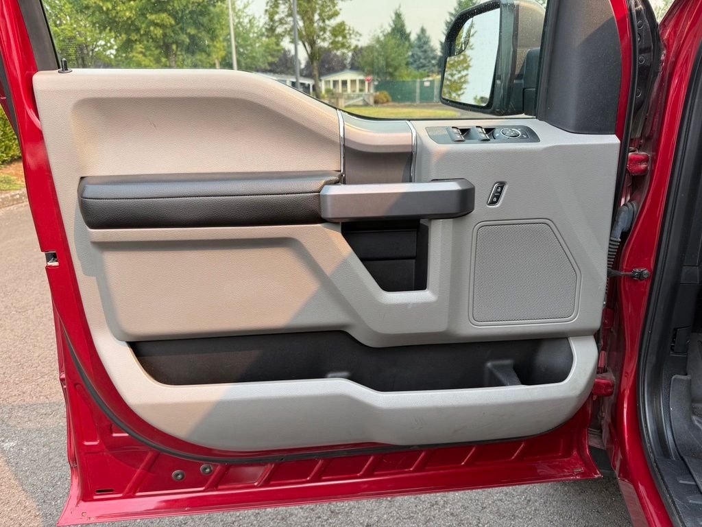 Used 2019 Ruby Red Metallic Tinted Clearcoat Ford XLT image 16