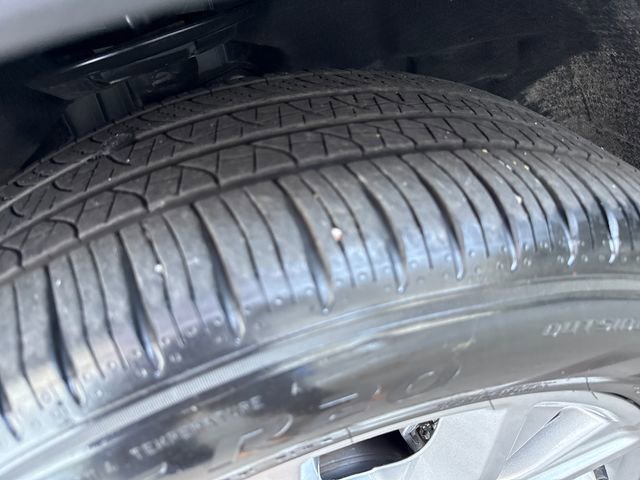 Used 2022 Gray Ford XLT image 27