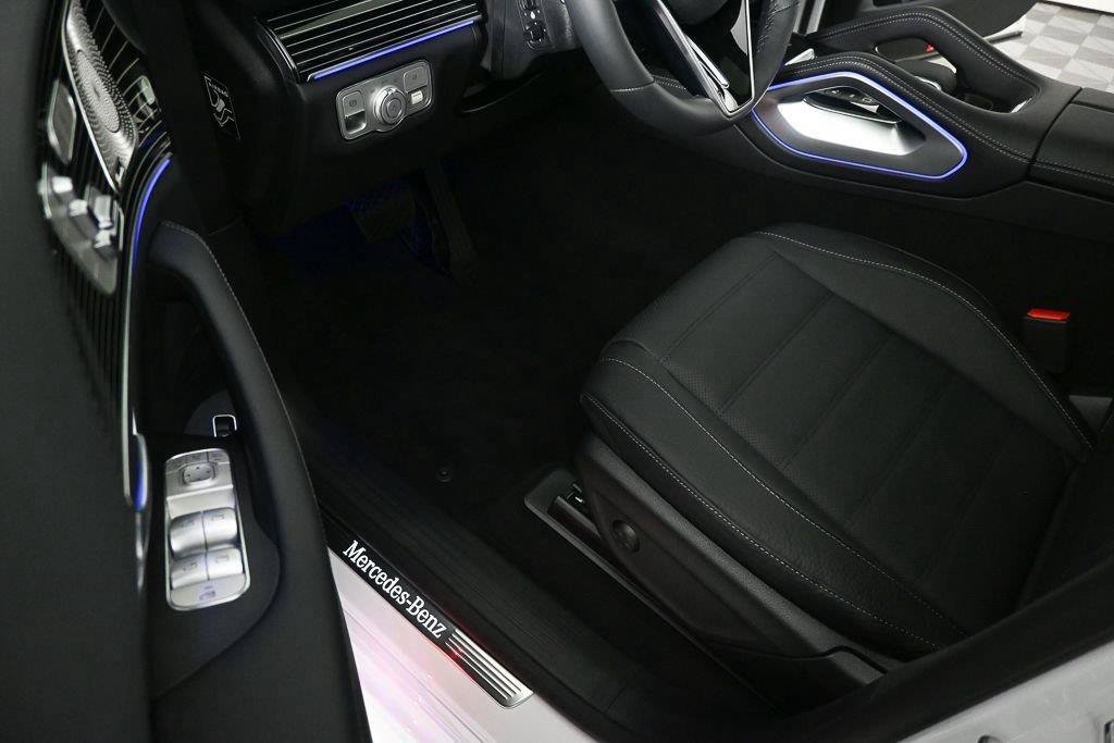 New 2026 MANUFAKTUR Moonlight White Metallic Mercedes-Benz GLE 350 image 47