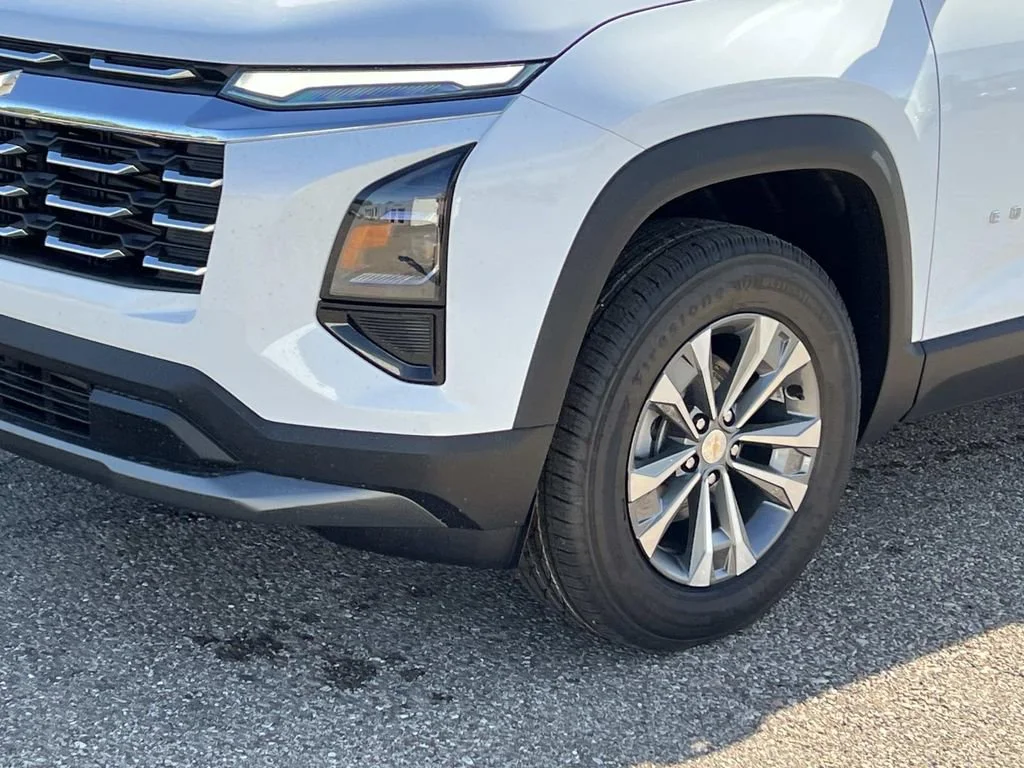 2026 Chevrolet Equinox LT - Photo 8