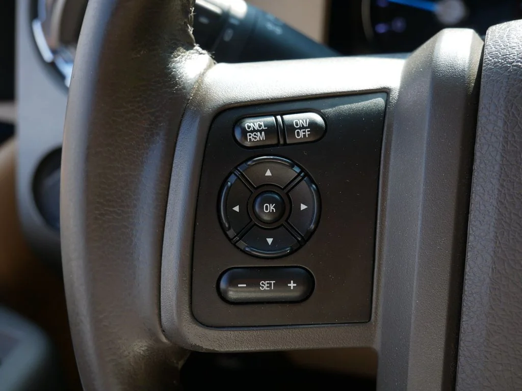 Used 2012 White Ford Lariat image 18