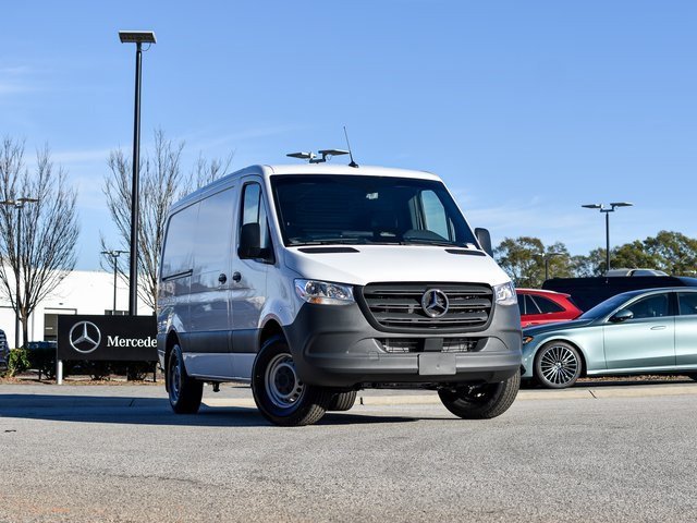 New 2026 Arctic White Mercedes-Benz Cargo 144 WB image 28