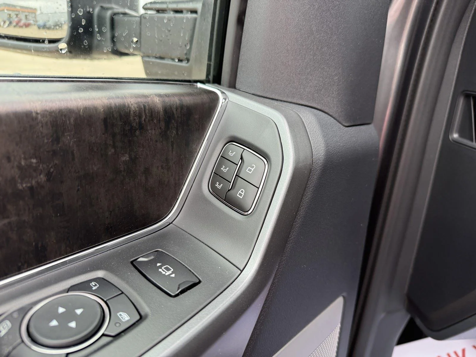 New 2026 Carbonized Gray Metallic Ford F-250® Lariat® image 15