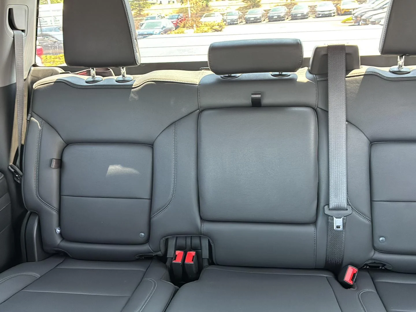 Used 2025 Onyx Black GMC SLT image 19