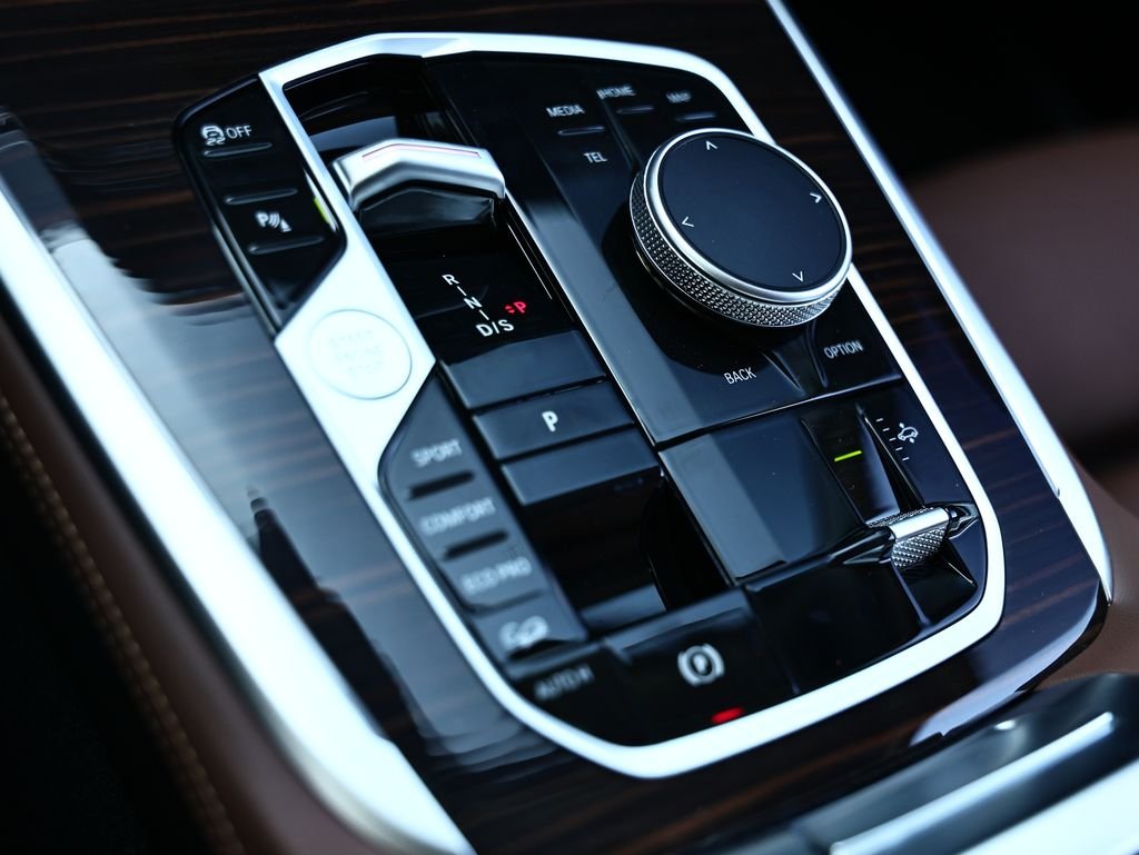 New 2027 Mineral White Metallic BMW xDrive40i image 43