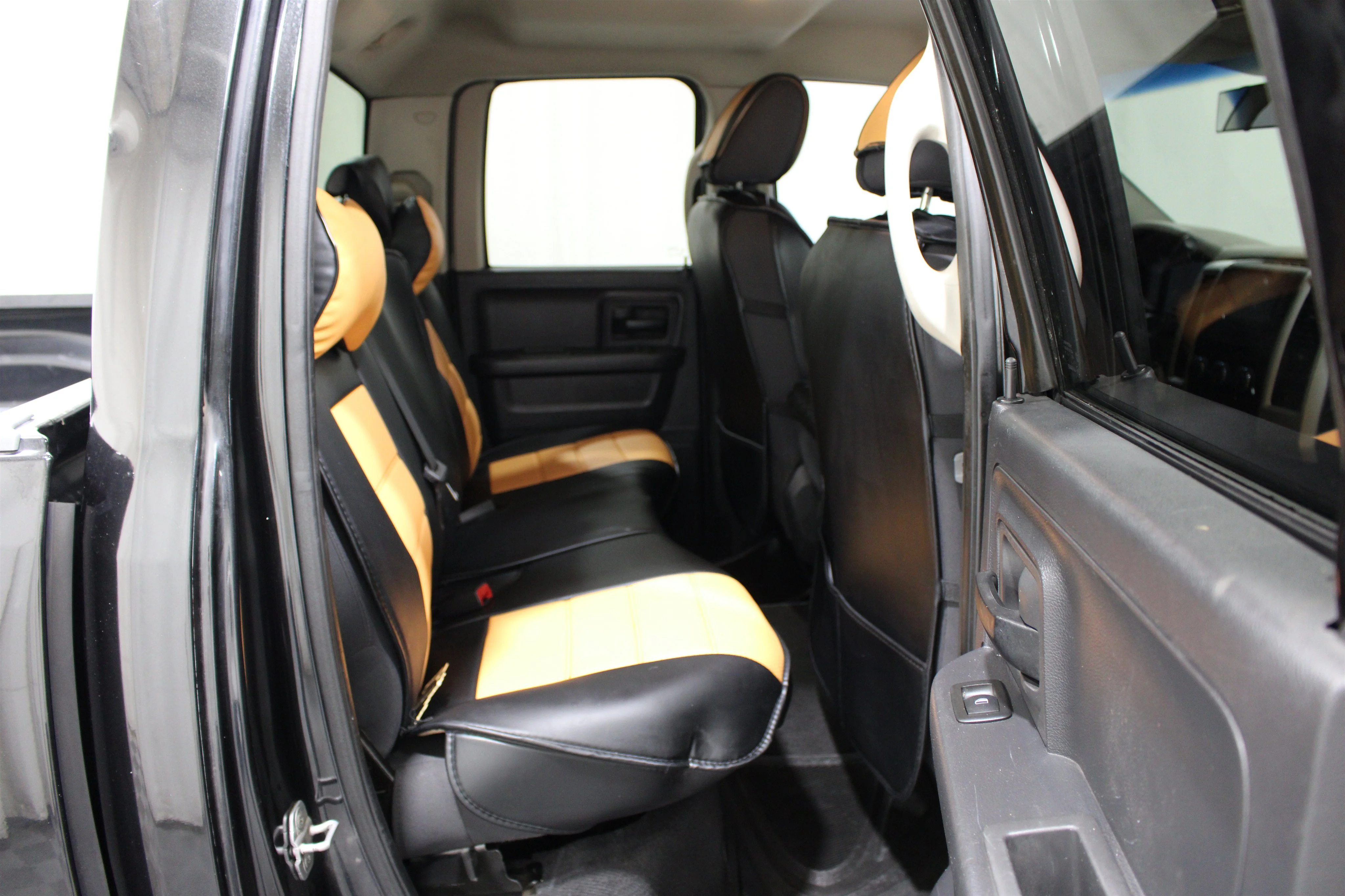 2009 Dodge Ram 1500 Pickup ST - Photo 12