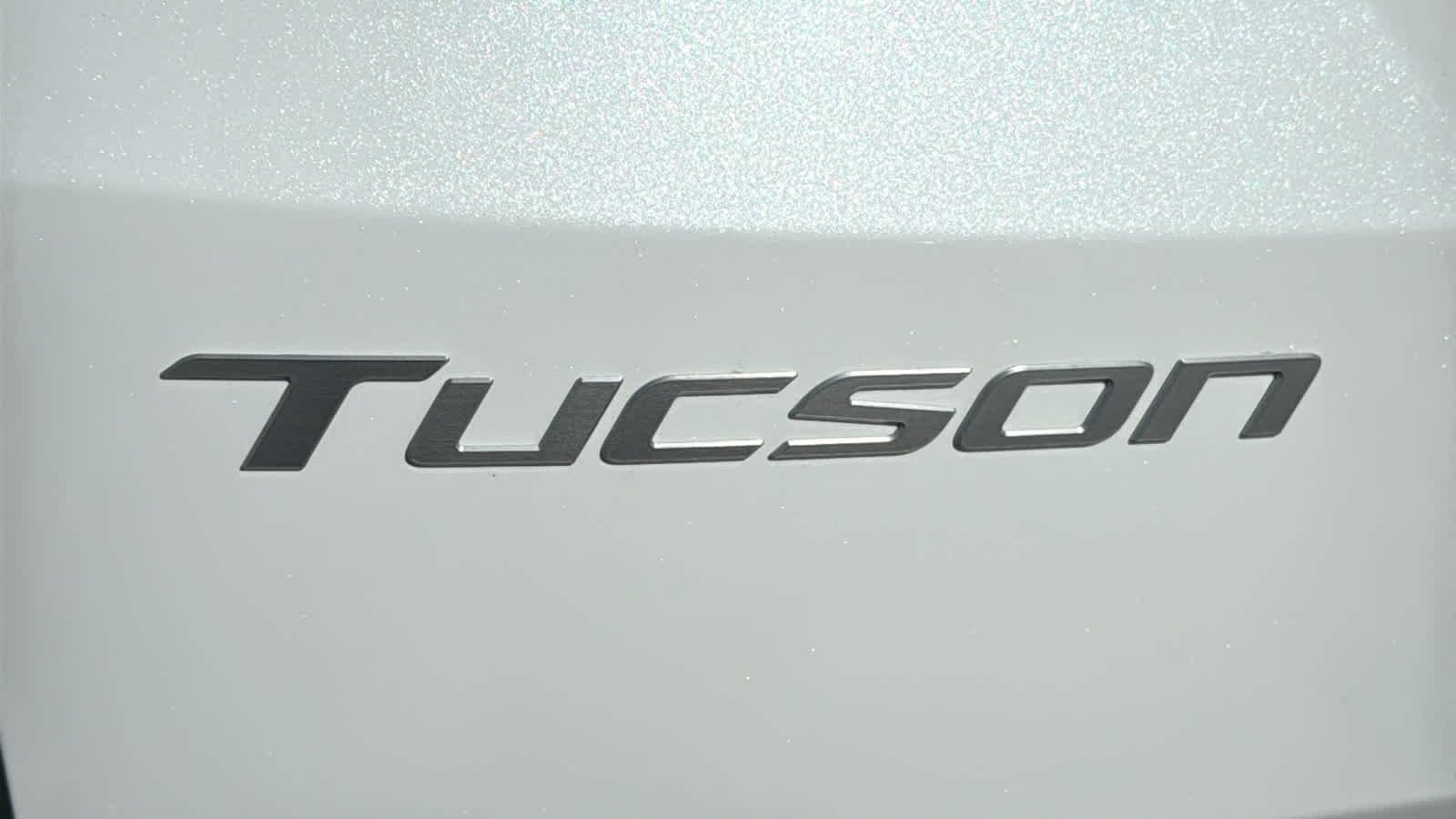 New 2026 Creamy White Pearl Hyundai SEL AWD image 28