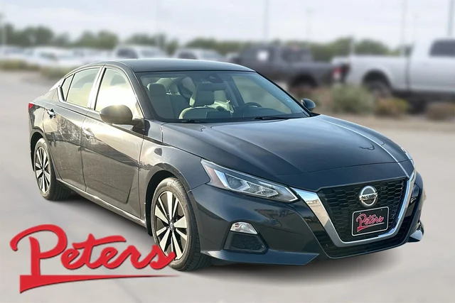 Pre-Owned 2022 Nissan Altima 2.5 SV FWD 4D Sedan