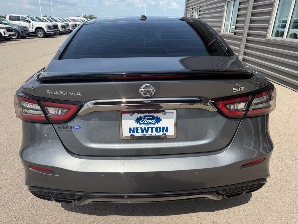Used 2019 Gray Nissan SR image 30