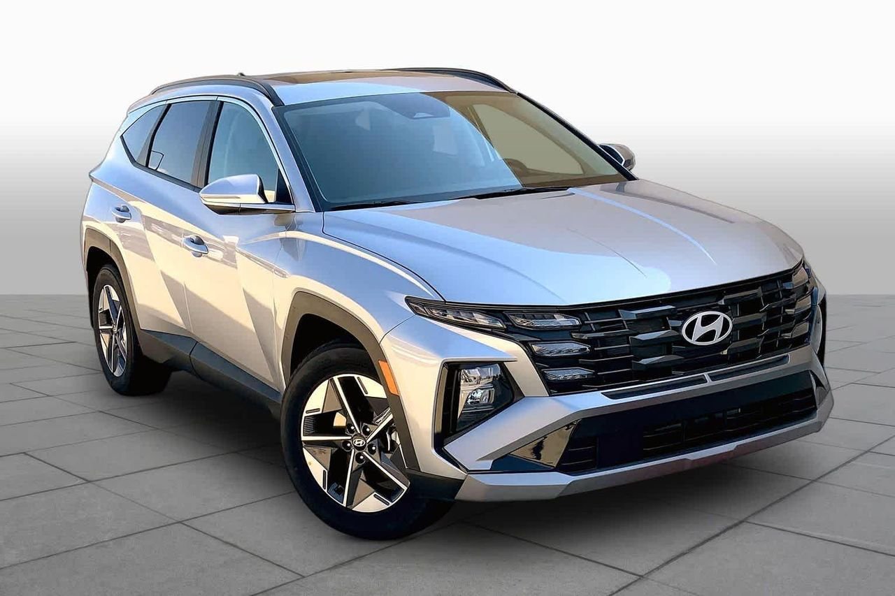 New 2026 Shimmering Silver Hyundai SEL Premium FWD image 2