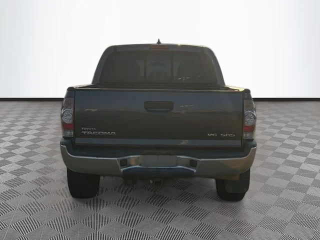 Used 2015 Gray Toyota Base image 6