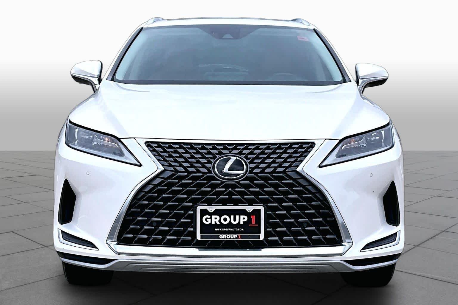 Used 2021 Eminent White Pearl Lexus  image 4