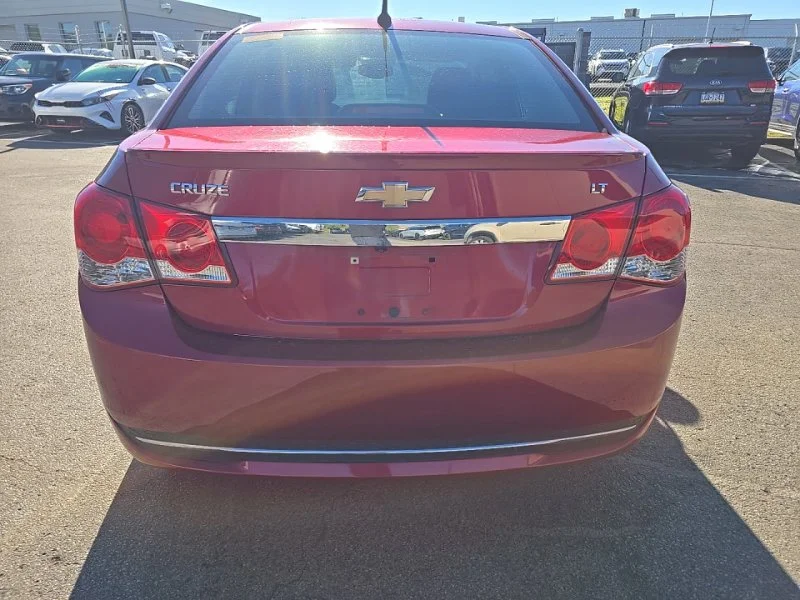 Used 2014 Red Chevrolet 1LT image 6