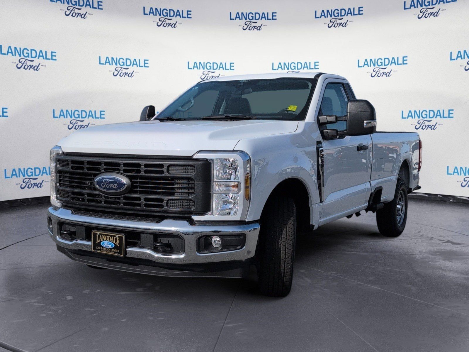 New 2026 Oxford White Ford XL image 11