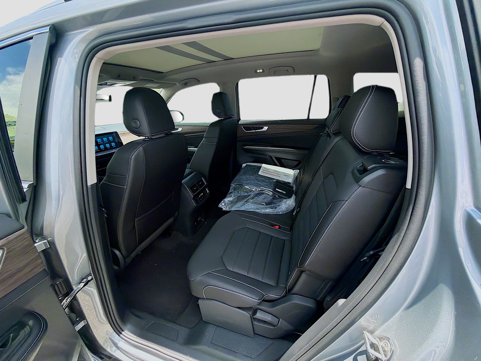 2026 Volkswagen Atlas SEL - Photo 21