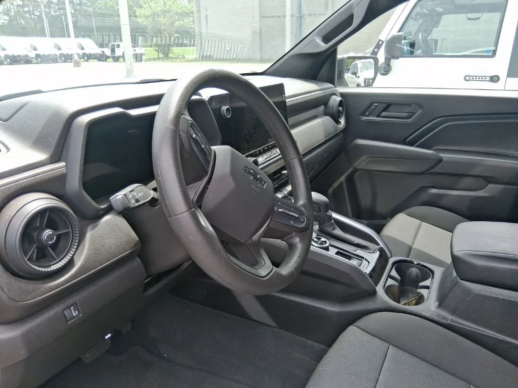 Used 2024 White Chevrolet Trail Boss image 7
