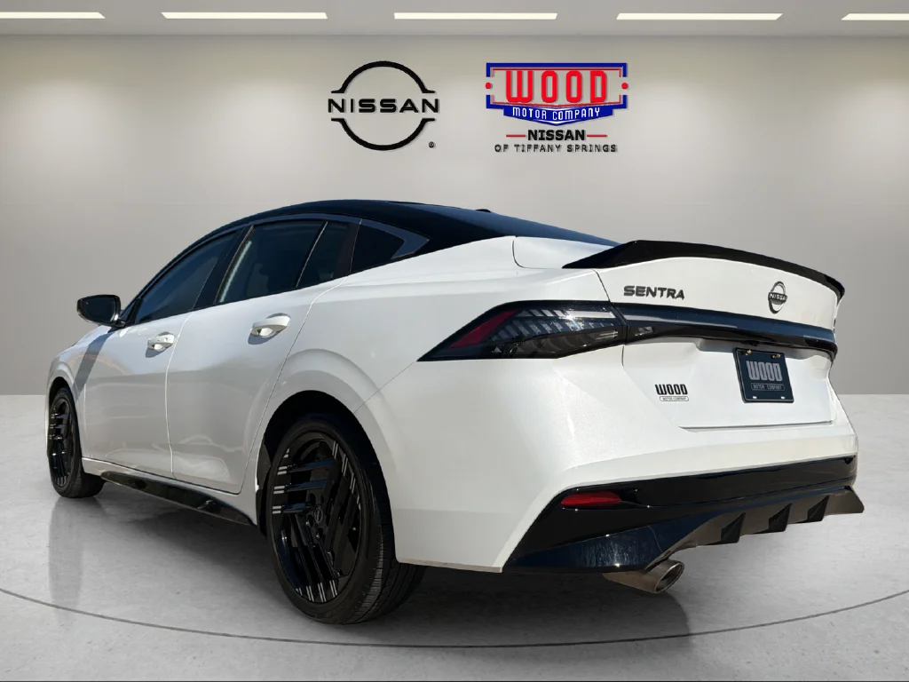 Certified Used 2026 Aspen White Super Black Nissan SR image 4