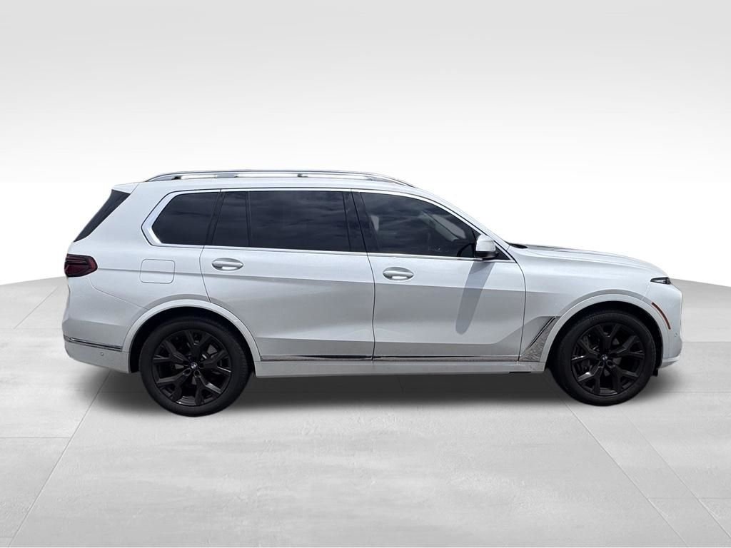 Used 2026 White BMW xDrive40i image 5