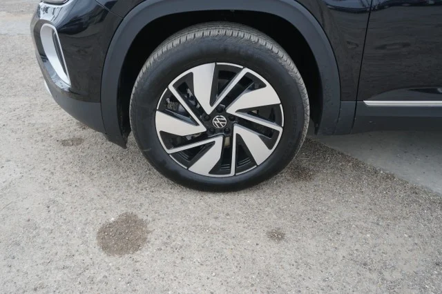 2024 Volkswagen Atlas SEL - Photo 11