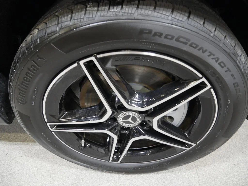 Certified Used 2026 Night Black Mercedes-Benz GLB 250 image 15