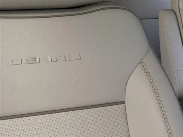 2026 GMC Yukon XL Denali - Photo 21
