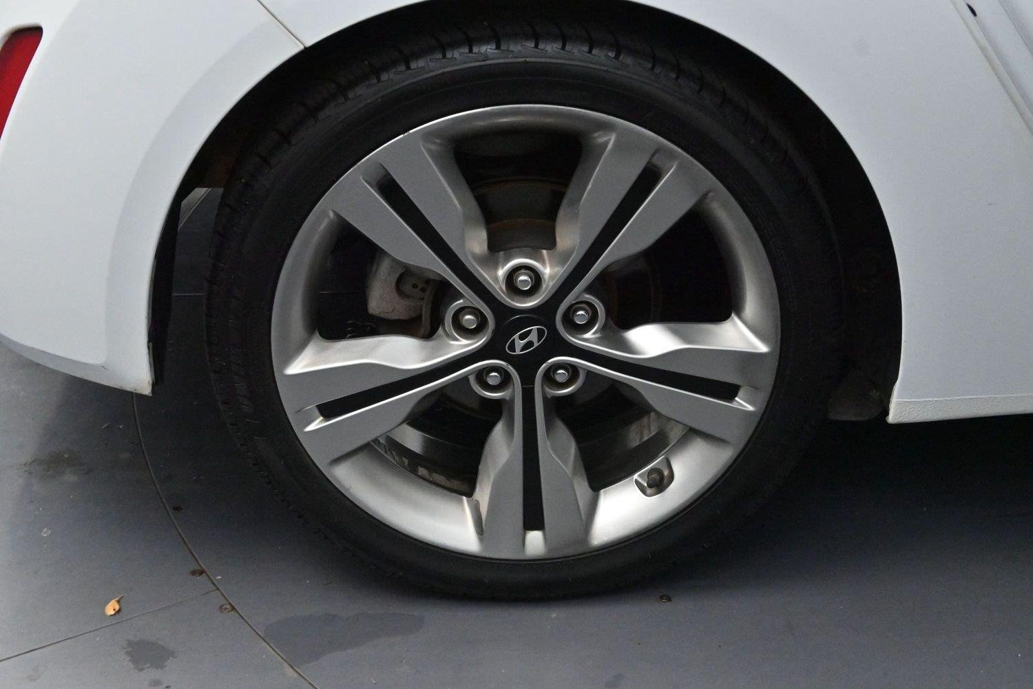 Used 2017 Century White Hyundai Value Edition image 31