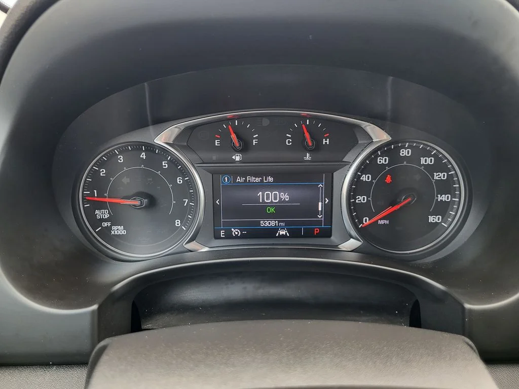 Used 2024 Sterling Metallic GMC SLE image 12