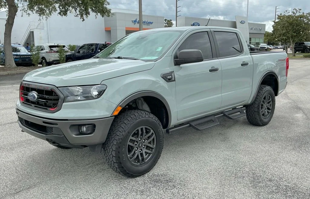 Used 2021 Green Ford XLT image 1