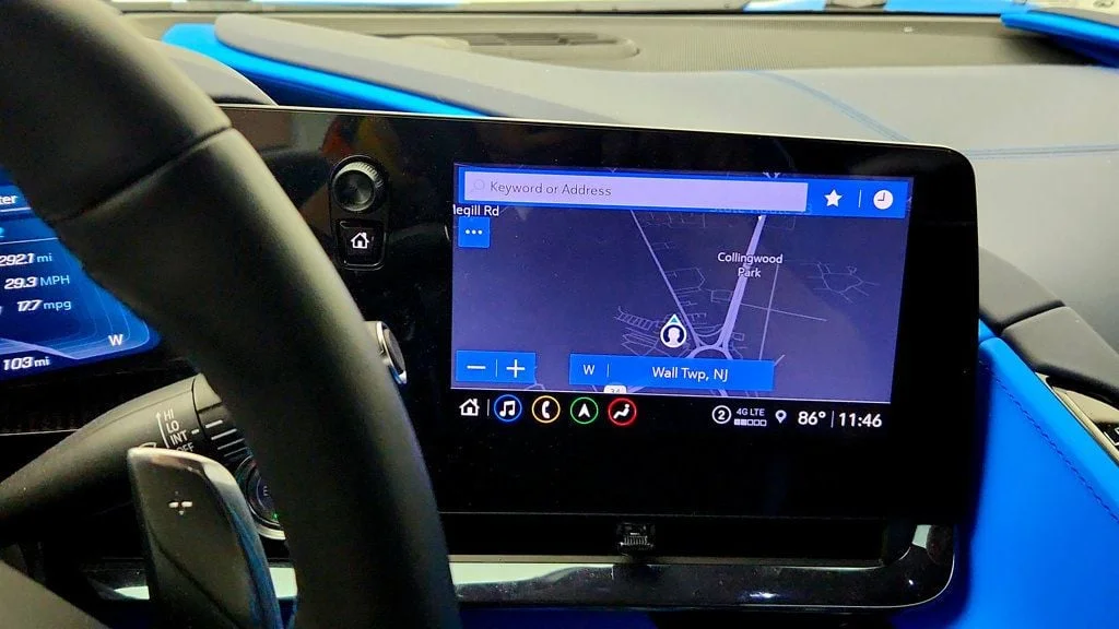 Used 2023 Rapid Blue Chevrolet 2dr Stingray Convertible w/3LT, Z51, Front Lift & Mag Ride image 21