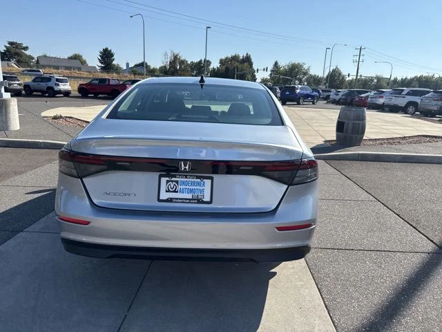 2025 Honda Accord SE - Photo 7