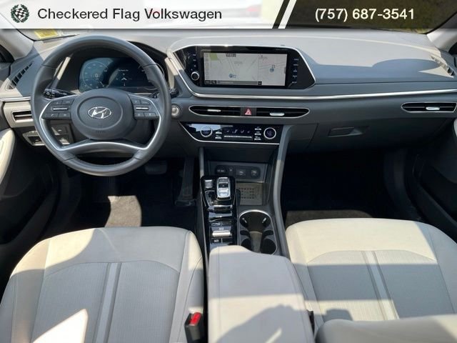 Used 2023 Hampton Gray Hyundai SEL image 29