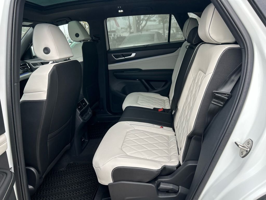 New 2026 White/off-white Volkswagen 2.0T SEL Premium R-Line image 50