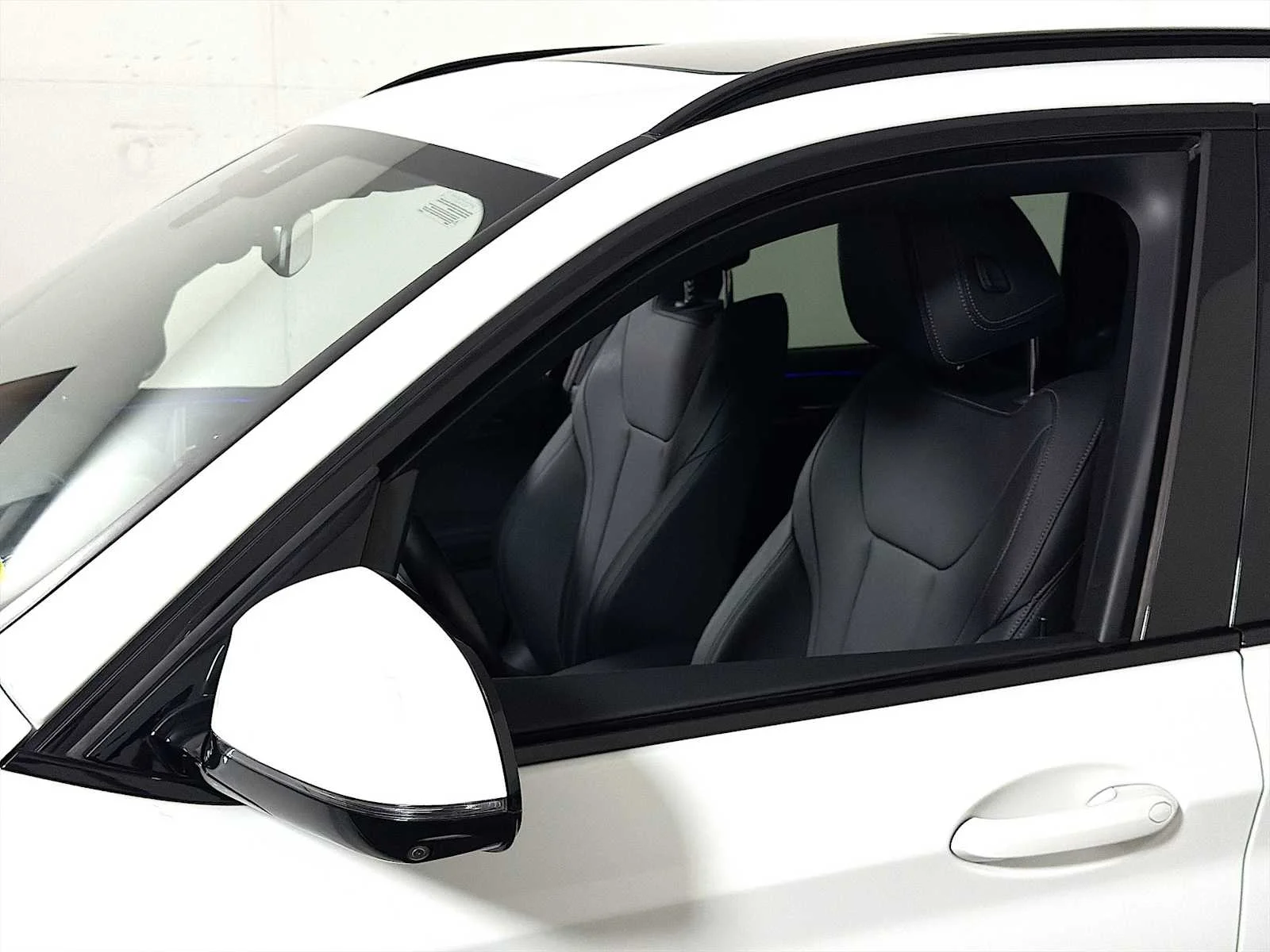 Certified Used 2023 Alpine White BMW xDrive30i image 29