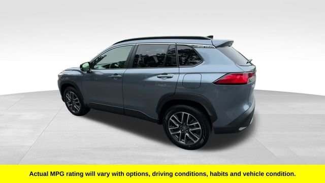 Used 2026  Toyota XLE image 3