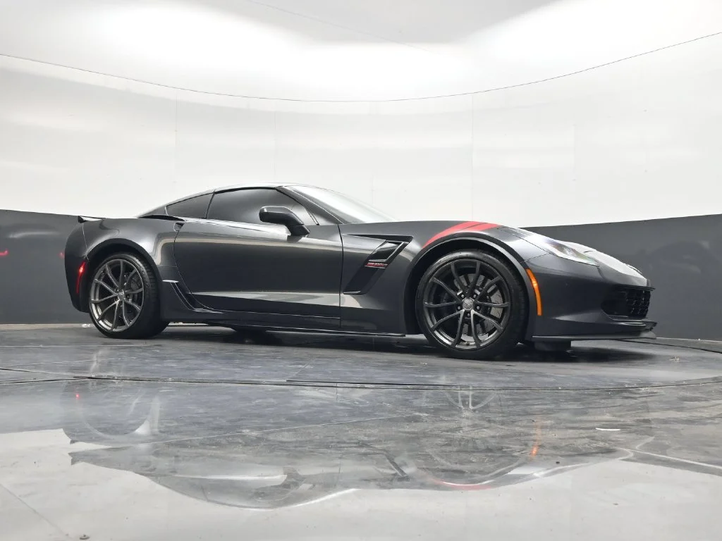Used 2017 Gray Chevrolet Grand Sport image 26