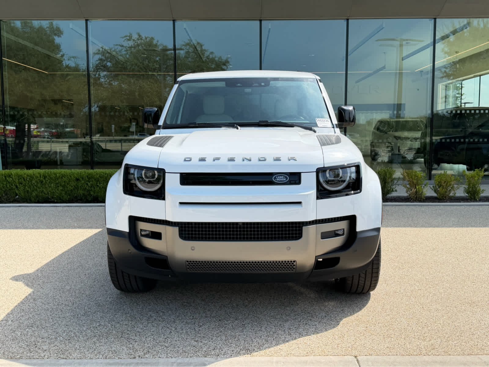 New 2026 Fuji White Land Rover S image 2