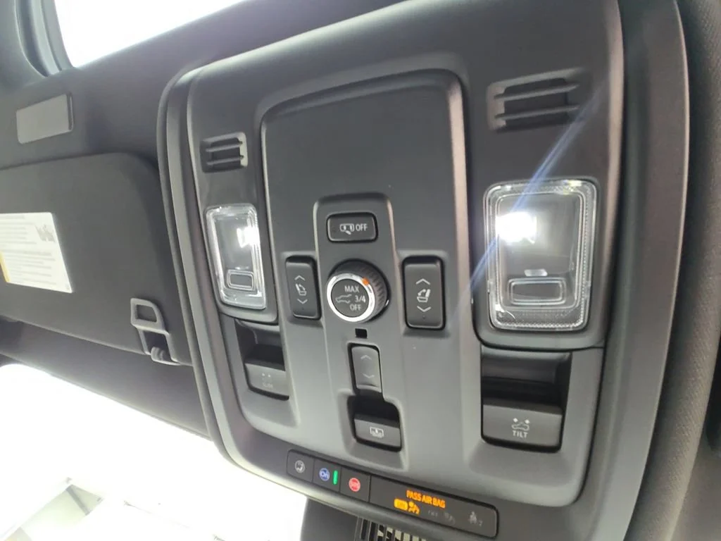 Certified Used 2025 Onyx Black GMC Denali image 29