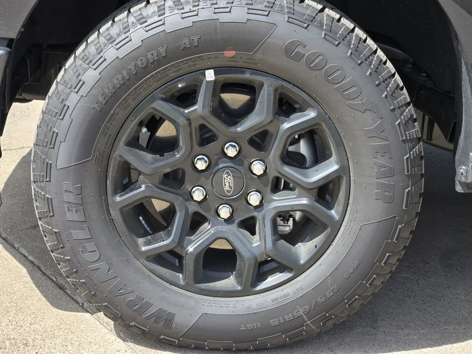 New 2026 Agate Black Metallic Ford XLT image 7