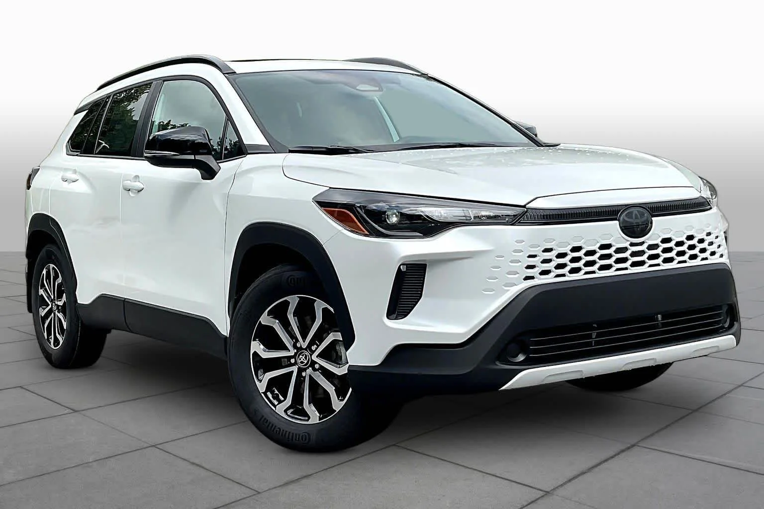 New 2026 Wind Chill Pearl Toyota Hybrid SE image 2
